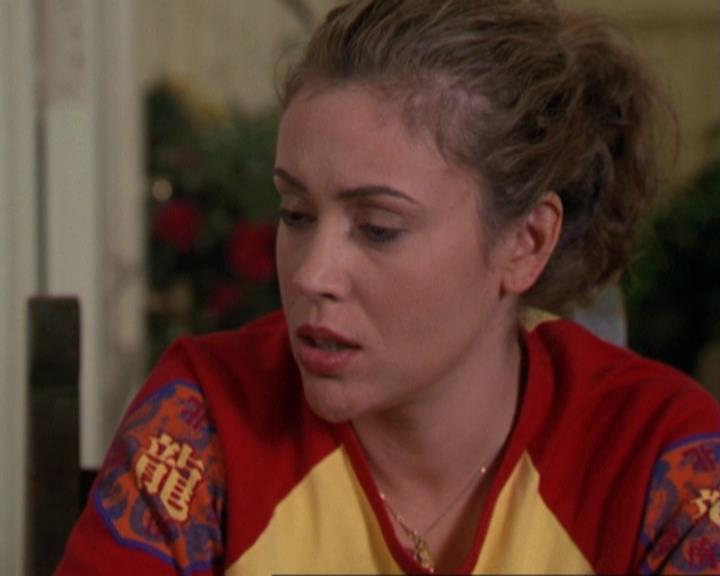 Charmed-Online-dot-310WeAllScreamForIceCream0375.jpg