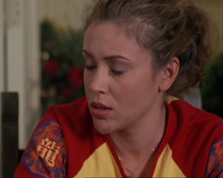 Charmed-Online-dot-310WeAllScreamForIceCream0378.jpg