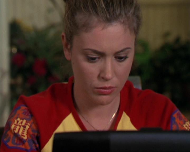 Charmed-Online-dot-310WeAllScreamForIceCream0402.jpg