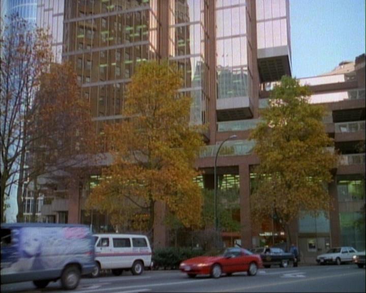 Charmed-Online-dot-310WeAllScreamForIceCream0408.jpg