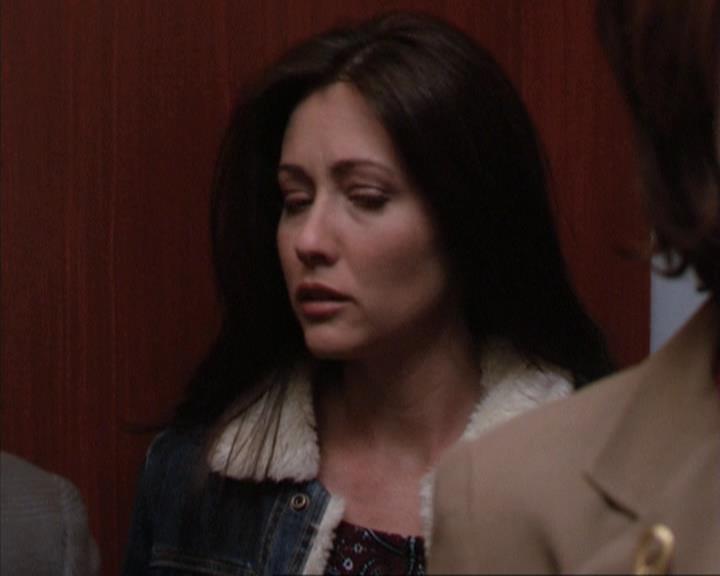 Charmed-Online-dot-310WeAllScreamForIceCream0430.jpg