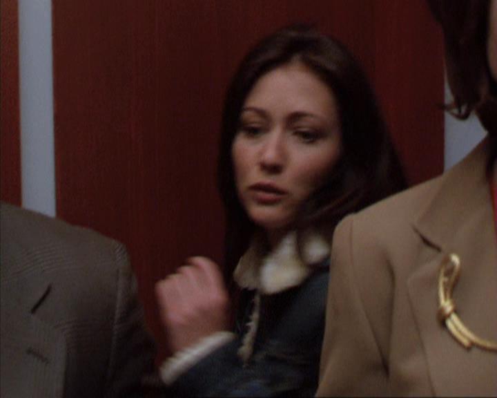 Charmed-Online-dot-310WeAllScreamForIceCream0438.jpg