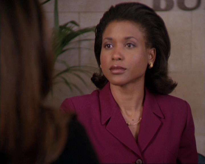 Charmed-Online-dot-310WeAllScreamForIceCream0464.jpg