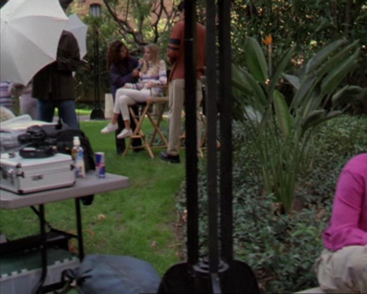 Charmed-Online-dot-310WeAllScreamForIceCream0517.jpg