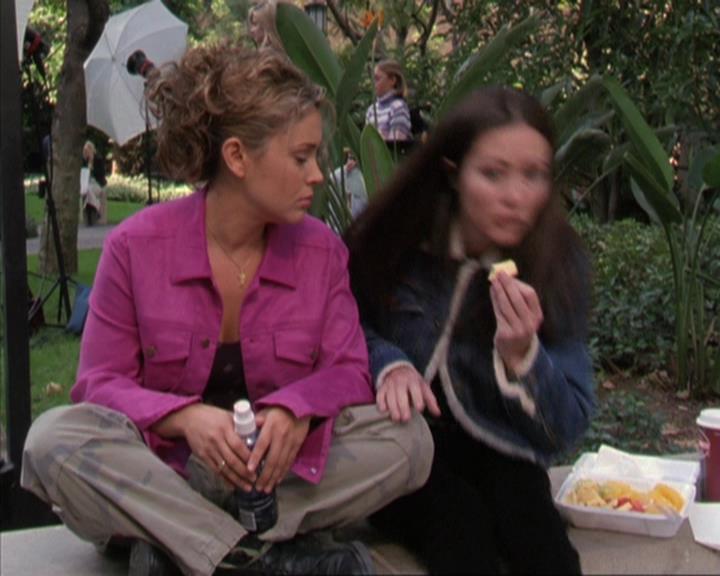Charmed-Online-dot-310WeAllScreamForIceCream0570.jpg