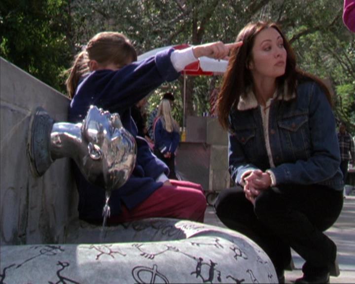 Charmed-Online-dot-310WeAllScreamForIceCream0587.jpg Charmed-Online-dot-310WeAllScreamForIceCream0587.jpg