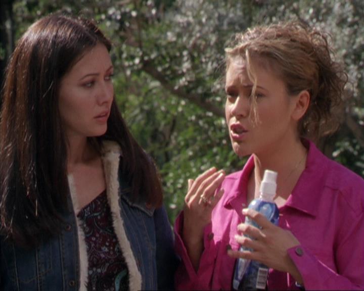 Charmed-Online-dot-310WeAllScreamForIceCream0604.jpg Charmed-Online-dot-310WeAllScreamForIceCream0604.jpg