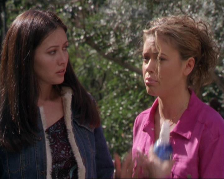 Charmed-Online-dot-310WeAllScreamForIceCream0605.jpg Charmed-Online-dot-310WeAllScreamForIceCream0605.jpg