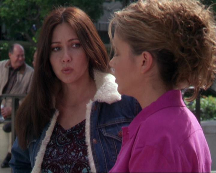 Charmed-Online-dot-310WeAllScreamForIceCream0615.jpg Charmed-Online-dot-310WeAllScreamForIceCream0615.jpg
