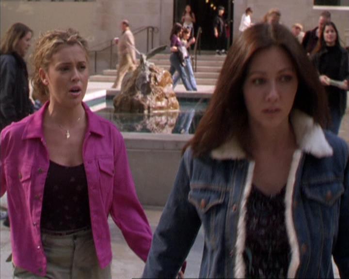 Charmed-Online-dot-310WeAllScreamForIceCream0627.jpg Charmed-Online-dot-310WeAllScreamForIceCream0627.jpg