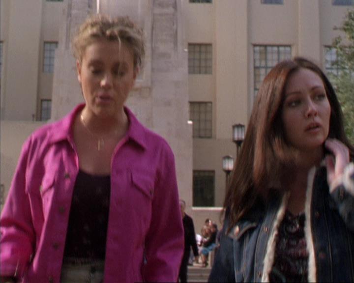 Charmed-Online-dot-310WeAllScreamForIceCream0636.jpg Charmed-Online-dot-310WeAllScreamForIceCream0636.jpg