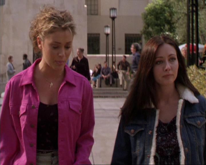 Charmed-Online-dot-310WeAllScreamForIceCream0637.jpg Charmed-Online-dot-310WeAllScreamForIceCream0637.jpg