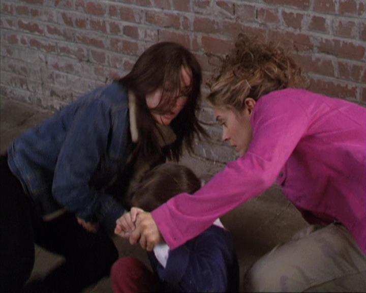 Charmed-Online-dot-310WeAllScreamForIceCream0663.jpg Charmed-Online-dot-310WeAllScreamForIceCream0663.jpg