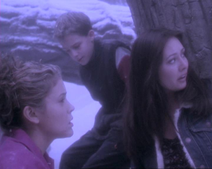 Charmed-Online-dot-310WeAllScreamForIceCream0784.jpg