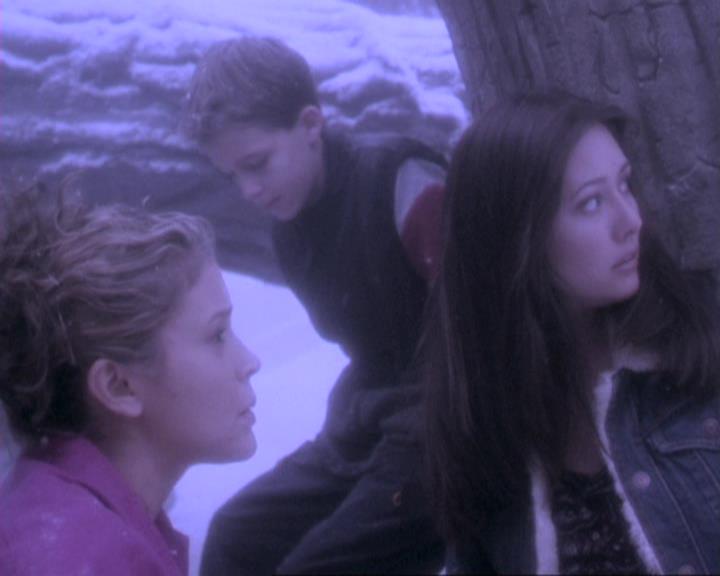 Charmed-Online-dot-310WeAllScreamForIceCream0785.jpg