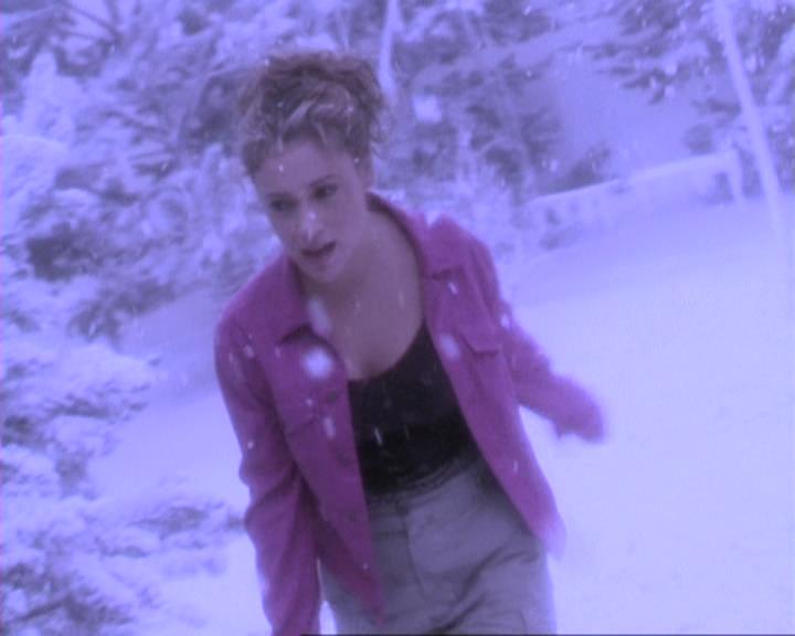 Charmed-Online-dot-310WeAllScreamForIceCream0916.jpg