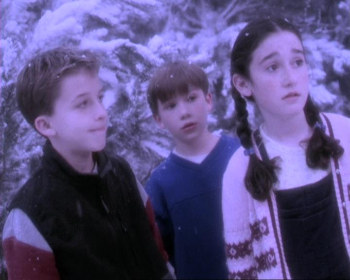 Charmed-Online-dot-310WeAllScreamForIceCream1042.jpg