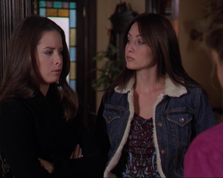 Charmed-Online-dot-310WeAllScreamForIceCream1171.jpg