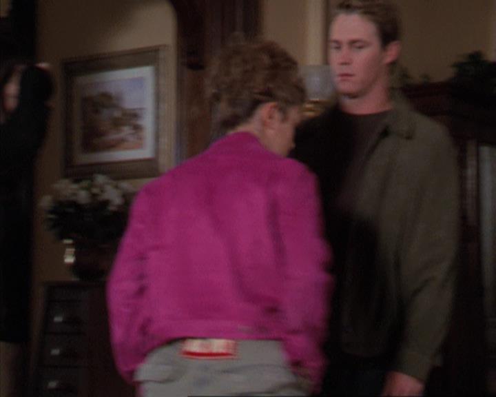 Charmed-Online-dot-310WeAllScreamForIceCream1183.jpg
