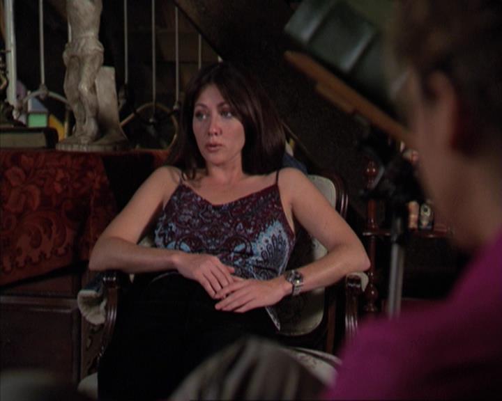 Charmed-Online-dot-310WeAllScreamForIceCream1259.jpg
