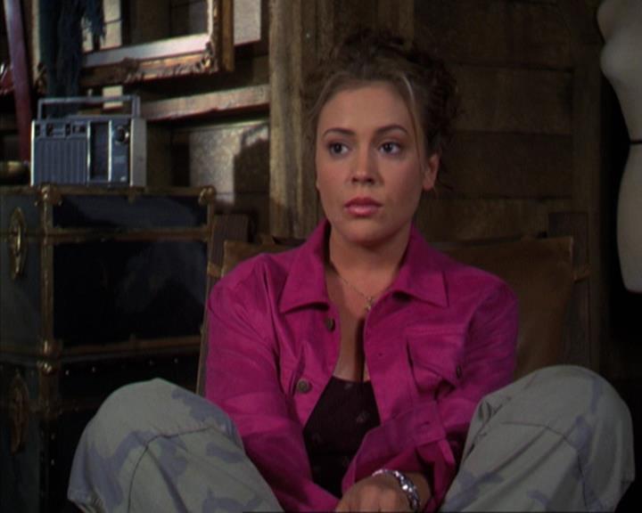 Charmed-Online-dot-310WeAllScreamForIceCream1263.jpg