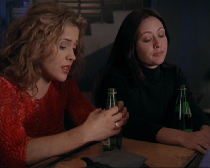 Charmed-Online-dot-310WeAllScreamForIceCream1422.jpg