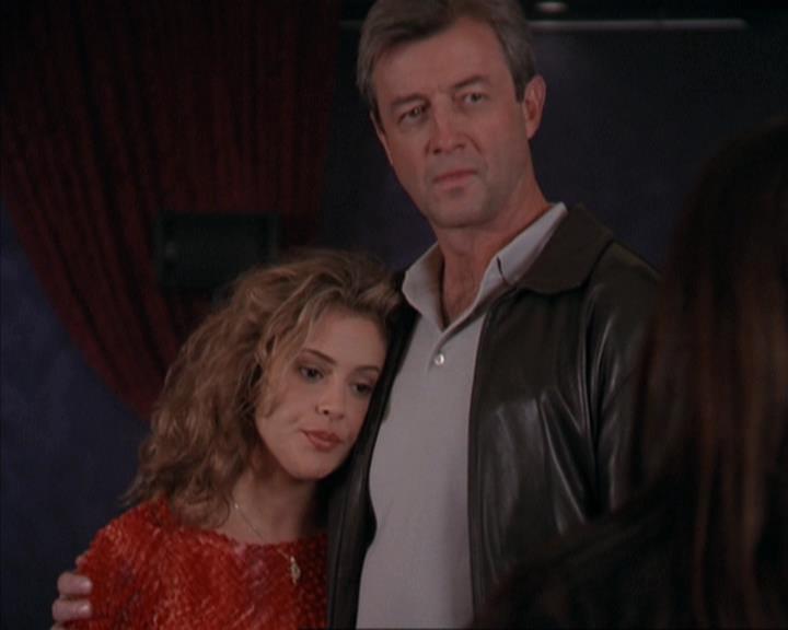 Charmed-Online-dot-310WeAllScreamForIceCream1493.jpg