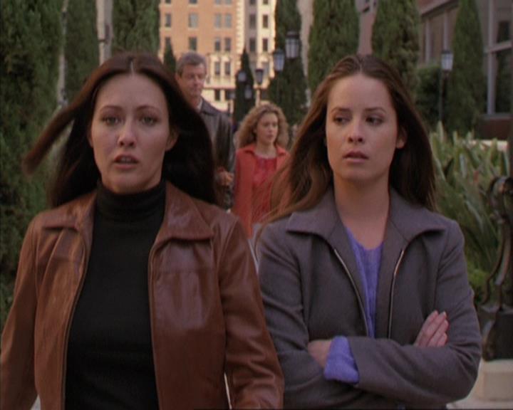 Charmed-Online-dot-310WeAllScreamForIceCream1647.jpg