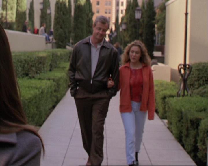 Charmed-Online-dot-310WeAllScreamForIceCream1672.jpg