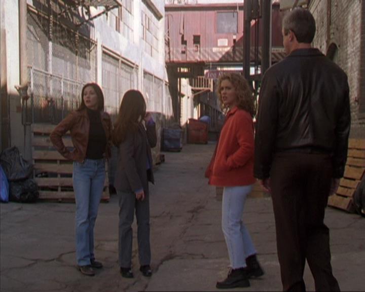 Charmed-Online-dot-310WeAllScreamForIceCream1697.jpg