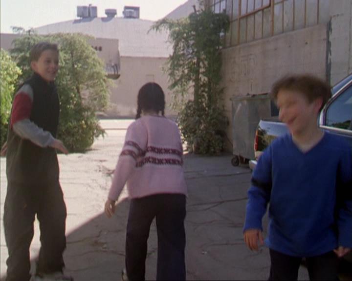 Charmed-Online-dot-310WeAllScreamForIceCream1710.jpg Charmed-Online-dot-310WeAllScreamForIceCream1710.jpg
