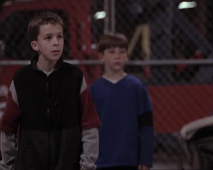 Charmed-Online-dot-310WeAllScreamForIceCream2137.jpg