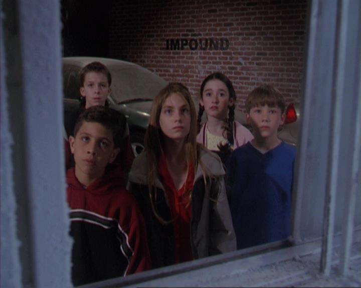 Charmed-Online-dot-310WeAllScreamForIceCream2148.jpg