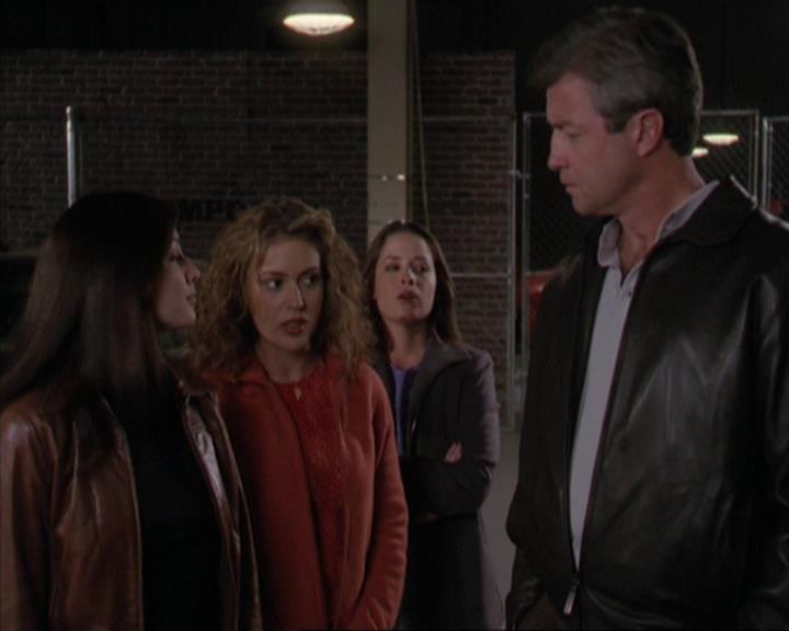 Charmed-Online-dot-310WeAllScreamForIceCream2209.jpg