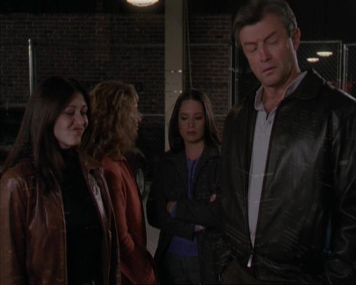 Charmed-Online-dot-310WeAllScreamForIceCream2213.jpg