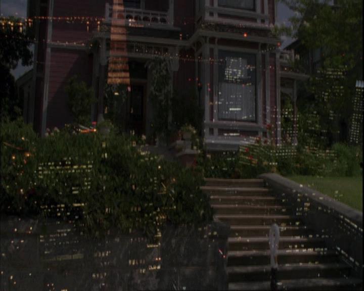 Charmed-Online-dot-310WeAllScreamForIceCream2218.jpg