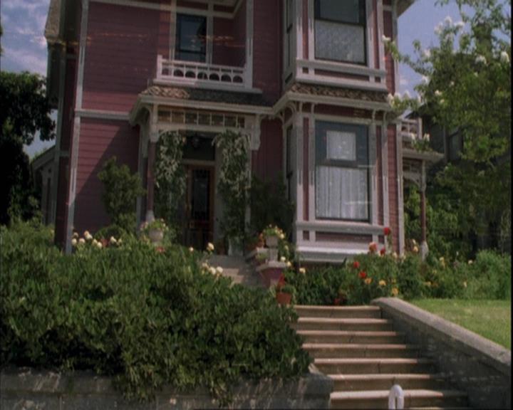 Charmed-Online-dot-310WeAllScreamForIceCream2219.jpg