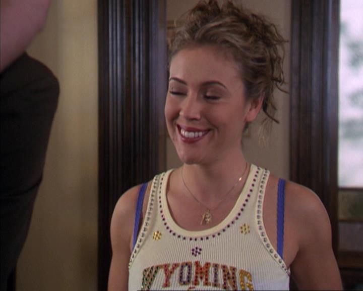 Charmed-Online-dot-310WeAllScreamForIceCream2262.jpg