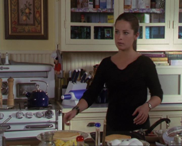 Charmed-Online-dot-311BlindedByTheWhitelighter0020.jpg Charmed-Online-dot-311BlindedByTheWhitelighter0020.jpg
