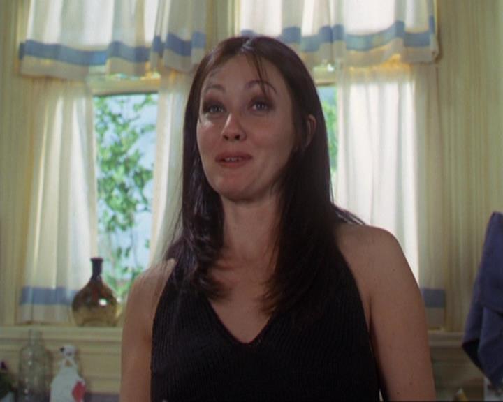 Charmed-Online-dot-311BlindedByTheWhitelighter0022.jpg Charmed-Online-dot-311BlindedByTheWhitelighter0022.jpg