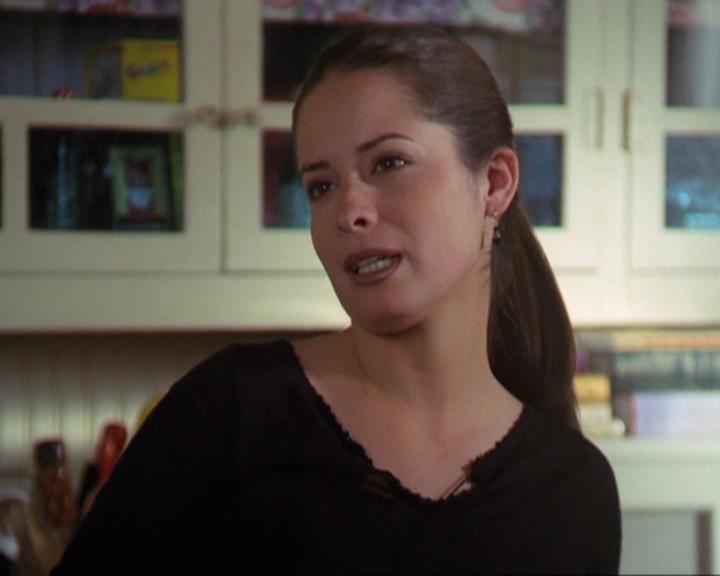 Charmed-Online-dot-311BlindedByTheWhitelighter0027.jpg