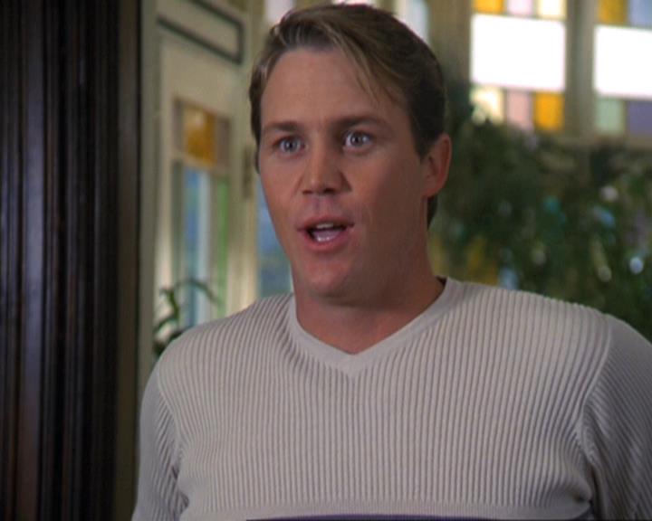 Charmed-Online-dot-311BlindedByTheWhitelighter0411.jpg Charmed-Online-dot-311BlindedByTheWhitelighter0411.jpg