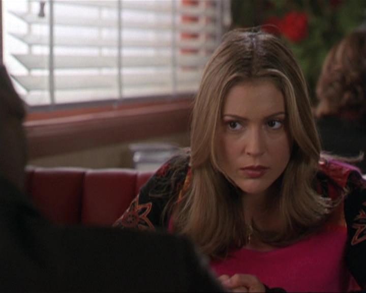 Charmed-Online-dot-311BlindedByTheWhitelighter0458.jpg Charmed-Online-dot-311BlindedByTheWhitelighter0458.jpg