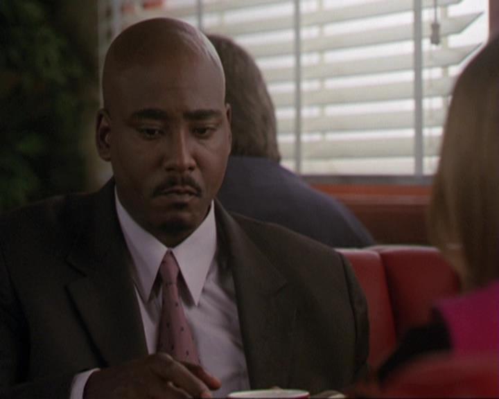 Charmed-Online-dot-311BlindedByTheWhitelighter0463.jpg Charmed-Online-dot-311BlindedByTheWhitelighter0463.jpg