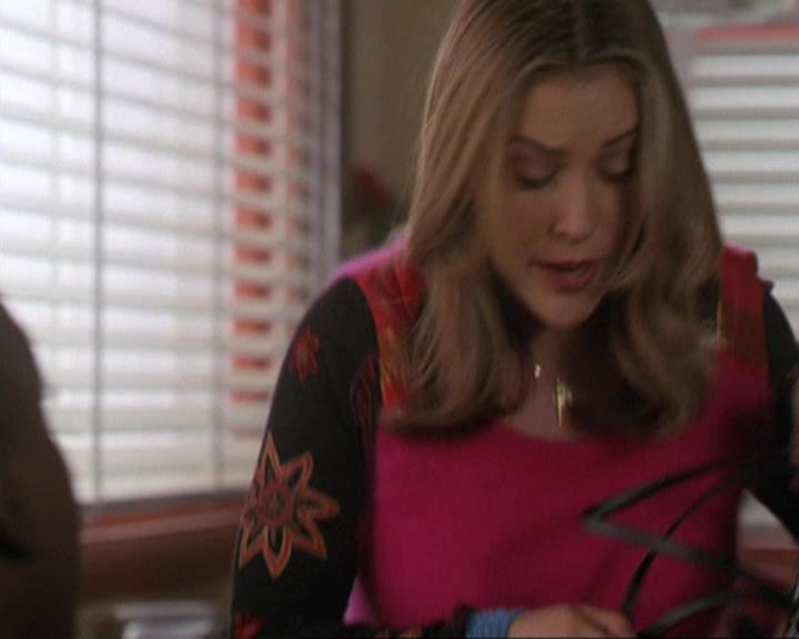 Charmed-Online-dot-311BlindedByTheWhitelighter0519.jpg Charmed-Online-dot-311BlindedByTheWhitelighter0519.jpg