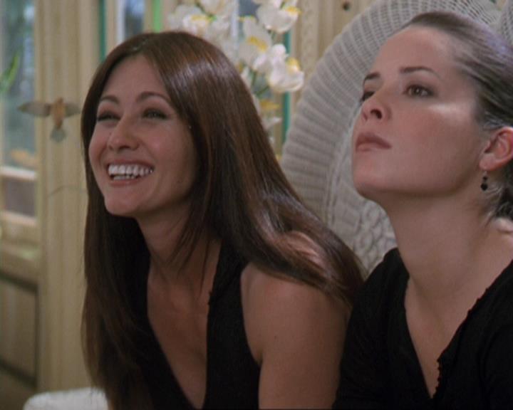 Charmed-Online-dot-311BlindedByTheWhitelighter0602.jpg