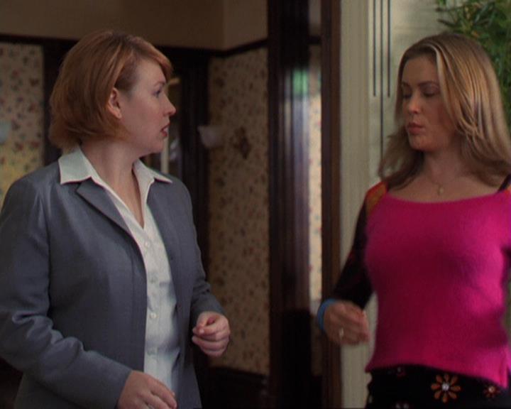 Charmed-Online-dot-311BlindedByTheWhitelighter0794.jpg Charmed-Online-dot-311BlindedByTheWhitelighter0794.jpg