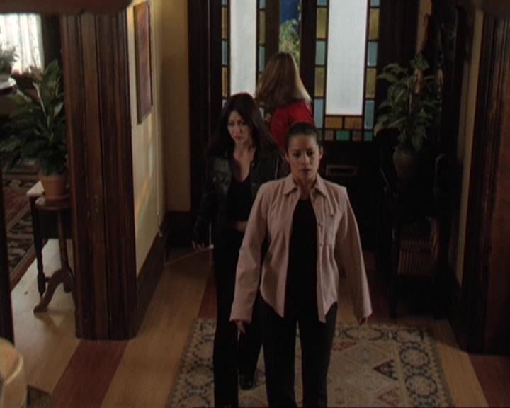 Charmed-Online-dot-311BlindedByTheWhitelighter0963.jpg