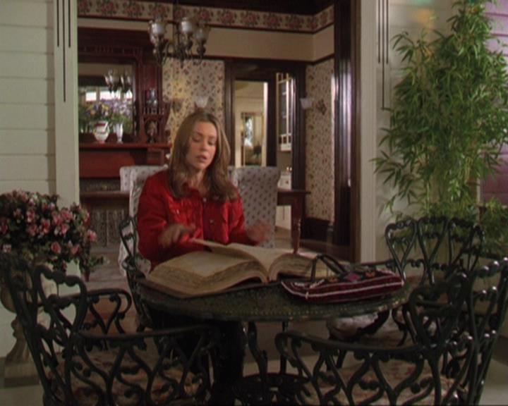 Charmed-Online-dot-311BlindedByTheWhitelighter1051.jpg