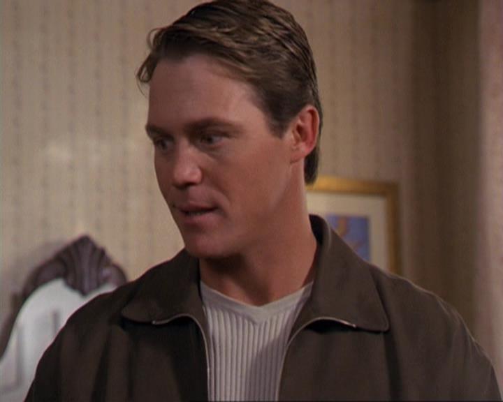 Charmed-Online-dot-311BlindedByTheWhitelighter1276.jpg Charmed-Online-dot-311BlindedByTheWhitelighter1276.jpg